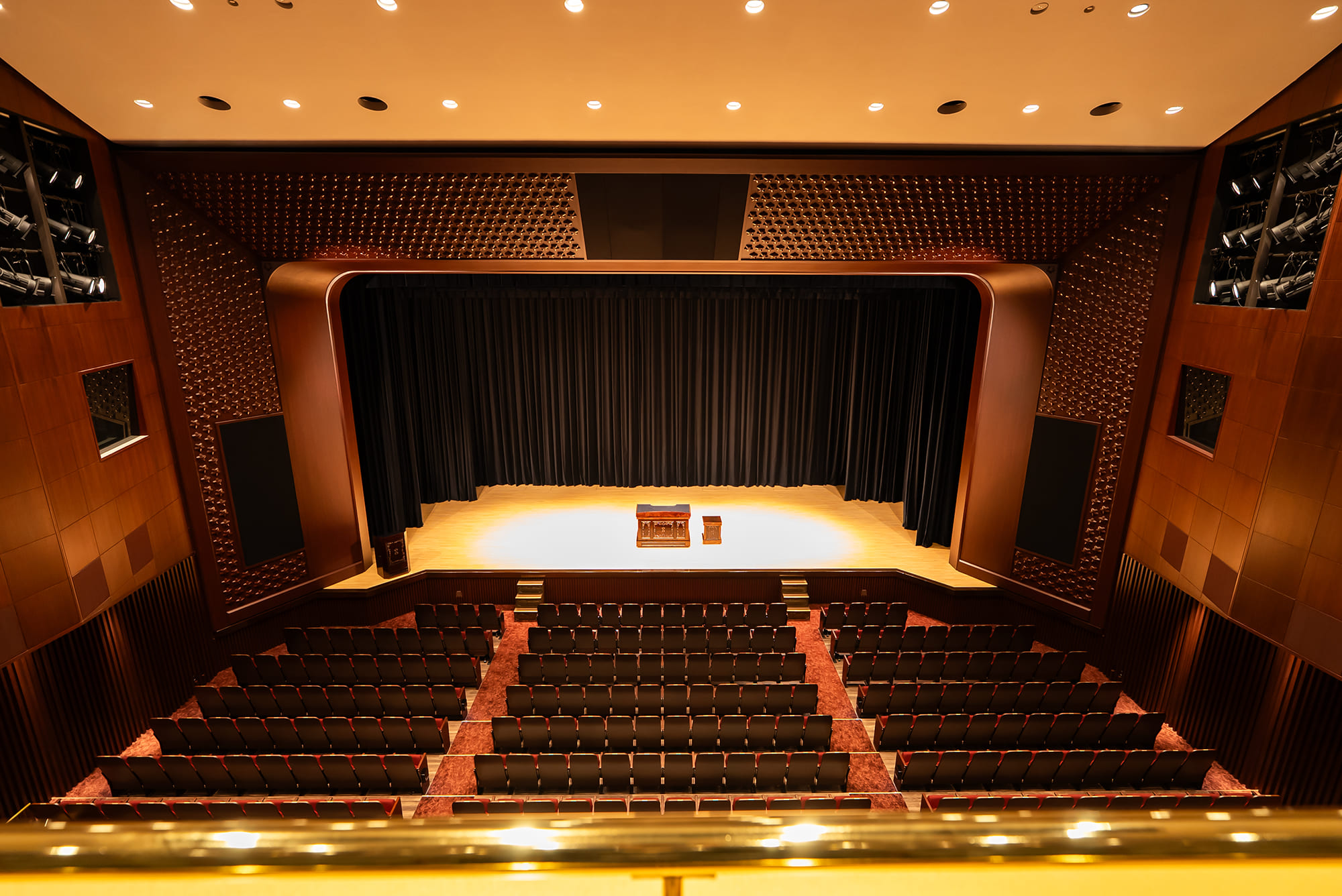 ニッショーホール